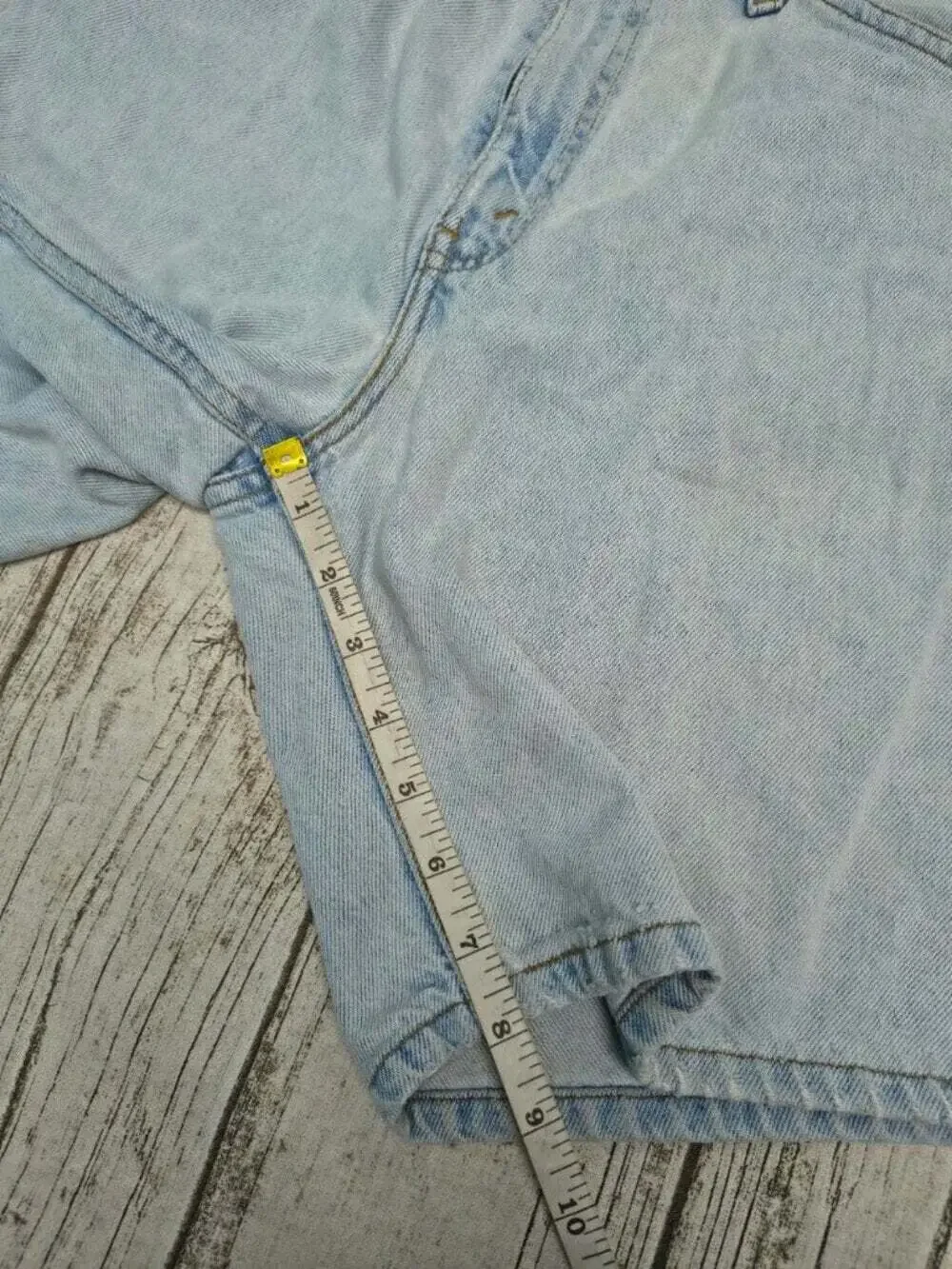 Vintage Levi’s Orange Tab 550 Light Wash Denim Shorts Jorts Size 30